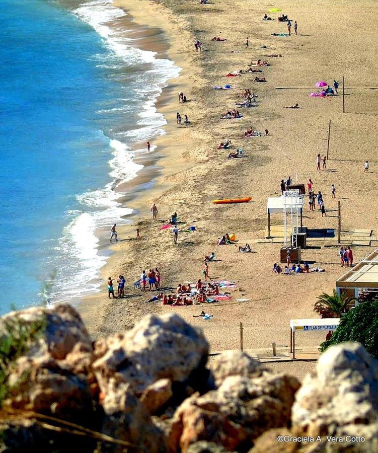 La Palmera. El Amanecer En El Parque Natural Agua Amarga  Exteriér fotografie